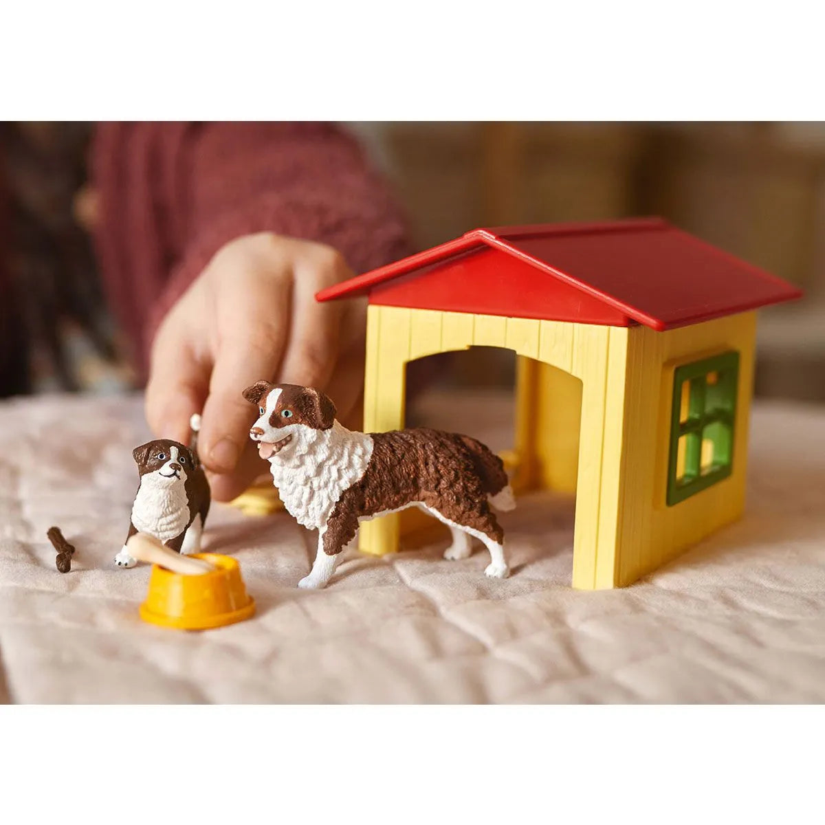 Schleich - Dog House Friendly