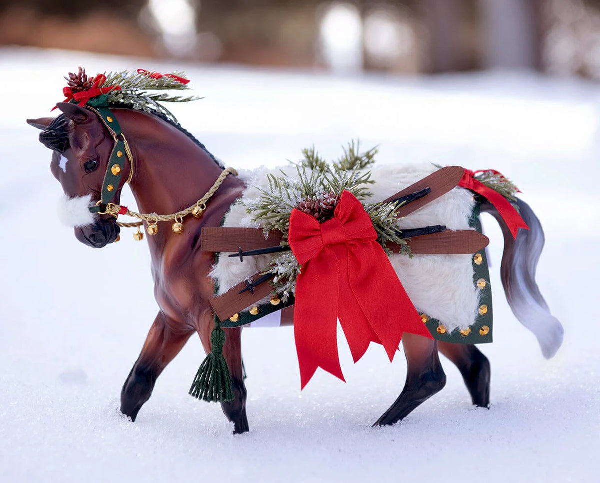 Breyer - Apres Ski Holiday Horse 2024